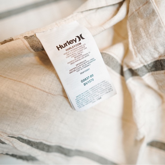 Hurley Classic Fit Button Up - Picture 5 of 5